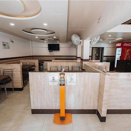 Hotel Krushna Inn Trimbak Kültér fotó