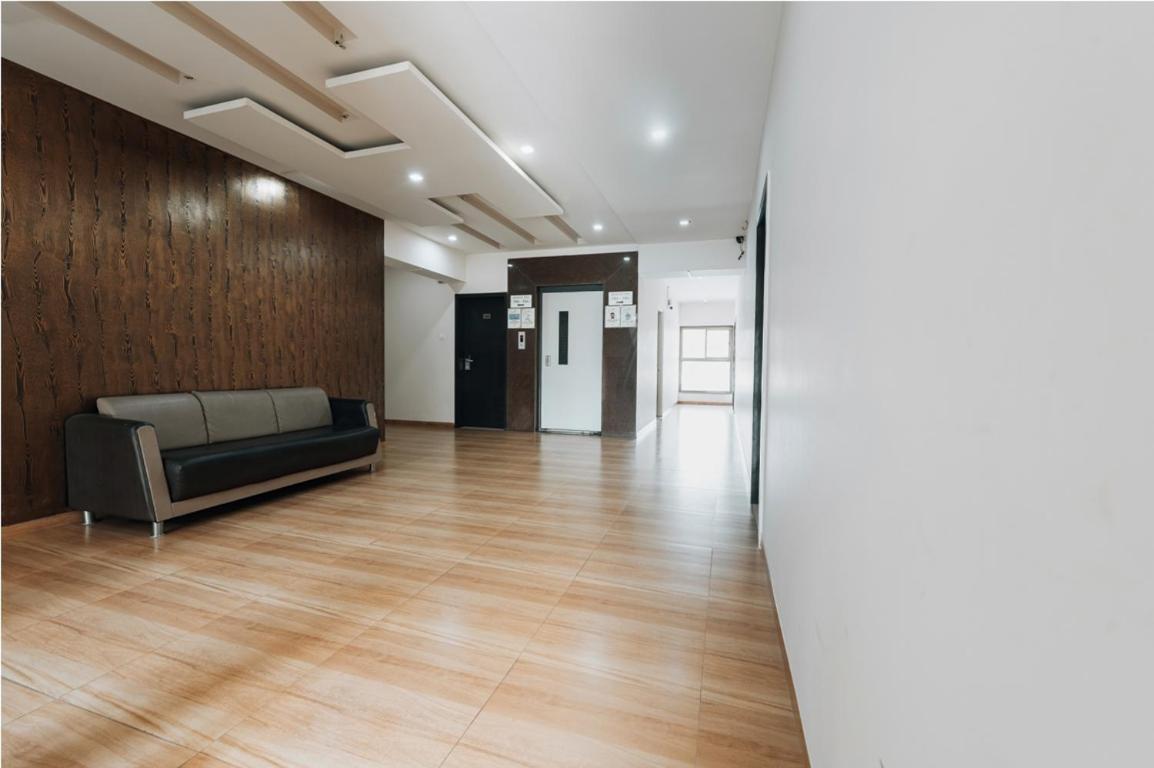Hotel Krushna Inn Trimbak Kültér fotó