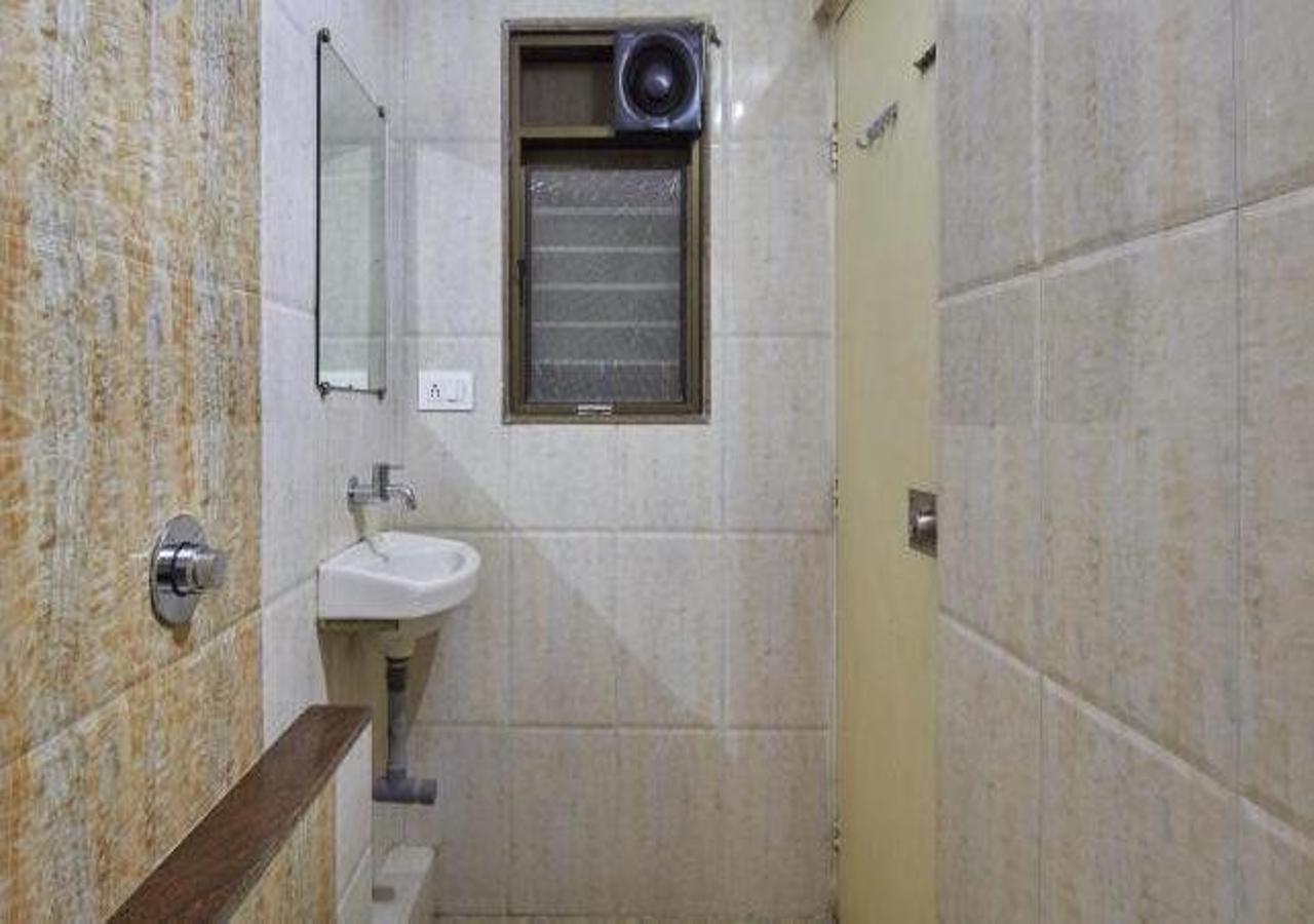 Hotel Krushna Inn Trimbak Kültér fotó